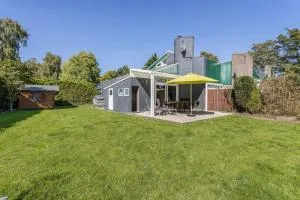 Oemoemenoe - 6 pers - sauna - grote tuin & privacy - Kortgene