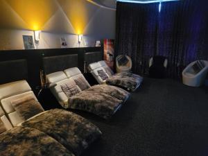 New Forest Bees Holiday Home, Bashley