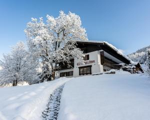 Hotel & Chalets Lampllehen