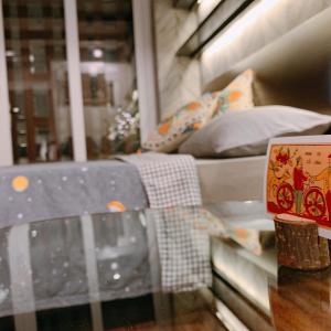 Luxurious Chinatown Hideaway