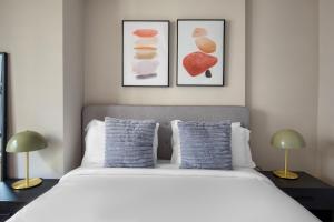 UES 1br w gym doorman walk to central park NYC-1332