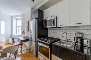 FiDi 1br w game room resident-only speakeasy NYC-1346