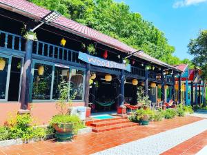 Woodstock Beach Camp