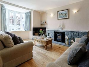 4 Bed in New Quay 78589