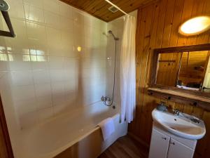 Chalets Chalet l-Aigle bleu : photos des chambres