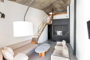 Nice stylish apartment next to the center 1-C1