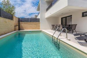 Modern holiday house JASMINKA