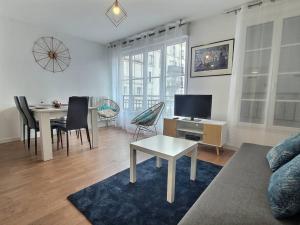 Le Nuage dArianne*Vale dEurope *Disney*Paris