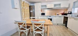 Appartements Gites de l-AKWABA : photos des chambres