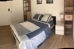 Appartements T1 ( Saint-Jean-de-Monts ) calme et central : photos des chambres