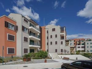 Lavender Bay Apartment C21