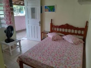 Suíte externa com entrada independente - Barro