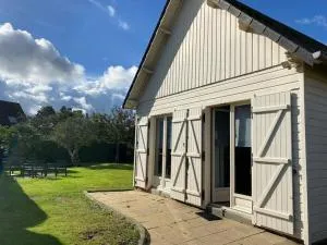 Ma cabane et les vagues by Melrose - Meuvaines
