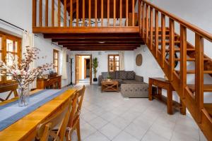 Over The Sea Apartments