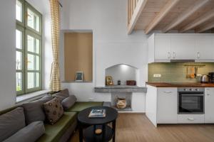 Over The Sea Apartments