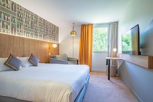 Hotels Kyriad Aix Les Milles - Plan de Campagne : Chambre Triple Standard