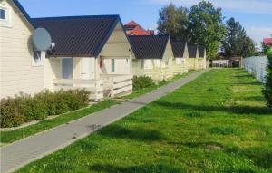 Awesome Home In Ustronie Morskie With Kitchen