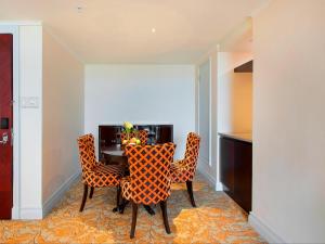 Taj Cape Town - fabulous 2 bedroom near top floor with stunning Table Mtn views