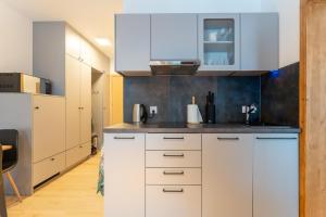 Apartament Reglowy Raj - z prywatnym parkingiem by SpaceApart