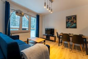 Apartament Reglowy Raj - z prywatnym parkingiem by SpaceApart