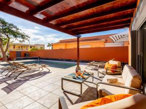 Elegant Villa Paola Private Heated Pool