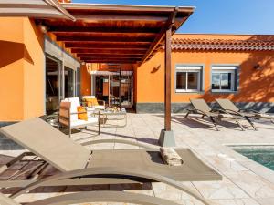 Elegant Villa Paola Private Heated Pool