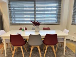 HighEnd 5BDR NewApt wBreathtaking Acropolis View