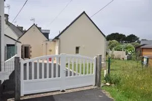 Belle maison avec jardin clos proche plage à l'ILE GRANDE - Réf 291 - Kerjagu