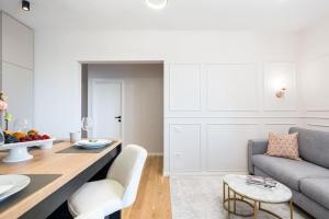 Stunning Views 3BR Sunny Flat - Amazing Terrace