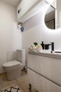 Appartements Le Mimi Mosa - Parking public gratuit, wifi haut debit, proche autoroute, gare & centre ville : photos des chambres