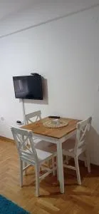 Visnja Aparmtani - 文加卡班加