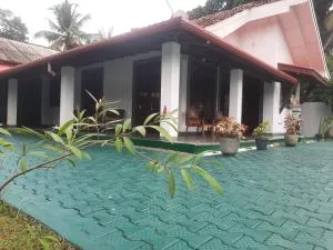 Cute Corner - Batawala