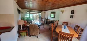 Walkers Peak Cottage