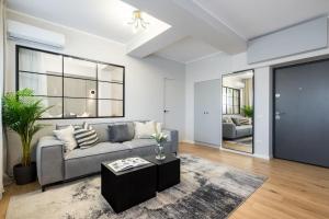 Spectacular Terrace Bright 2BR Penthouse