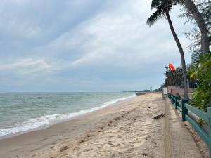 Baan Rom Mai Rim Haad