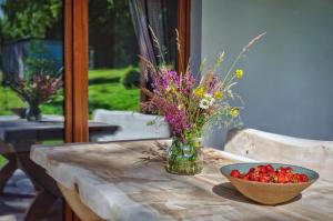 Malinowe Wzgórze domki 60 m2 z balią na wyłączność