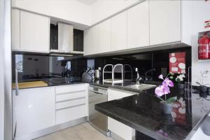 Arrifes View 2 Funchal by Rentallido