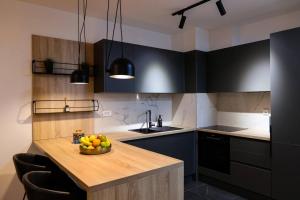 Luxury Infusion by HOME Apartments - Free Parking