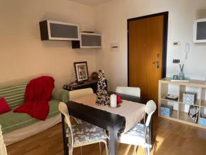 A Casa di Amici - intero appartamento - Free parking - wi-fi