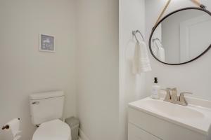 North Charleston Escape about 15 Mi to Dtwn Charleston