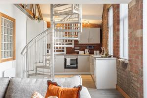 Broadgate Penthouse Apartment