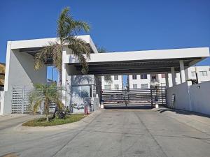 Departamento con alberca Alejandría 1628-5