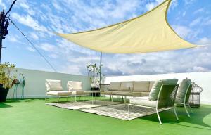 Habitación en Playa Malvarrosa con baño privado -No AC-