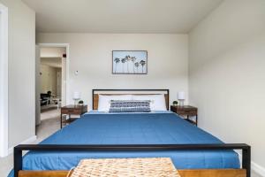 Spacious Kenmore Apartment- King Bed, Queen Bed, Fast Wifi