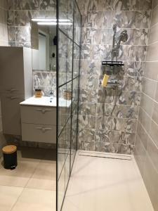 Maisons d'hotes Studio neuf de 24m² : photos des chambres