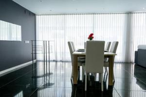 VILLA 5 PLAYA A 2 MINUTOS