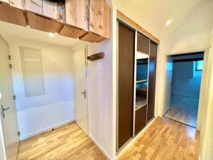 Appartements La perle Bressaude avec balcon et magnifique vue : photos des chambres