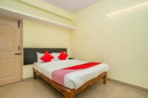 Hotel O Shree Stays