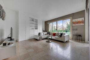 Bel appartement 3 pièces 2 chambres 76M2 + balcon + Parking