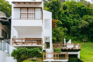 Casa com Vista Mar na Praia do Quilombo FS6338